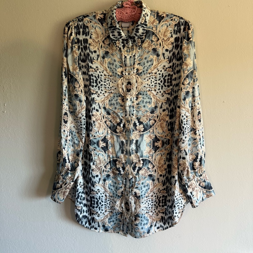 Chico’s Blue Scroll Iced Sage Feminine Tunic Long Sleeve Button Blouse Size 1